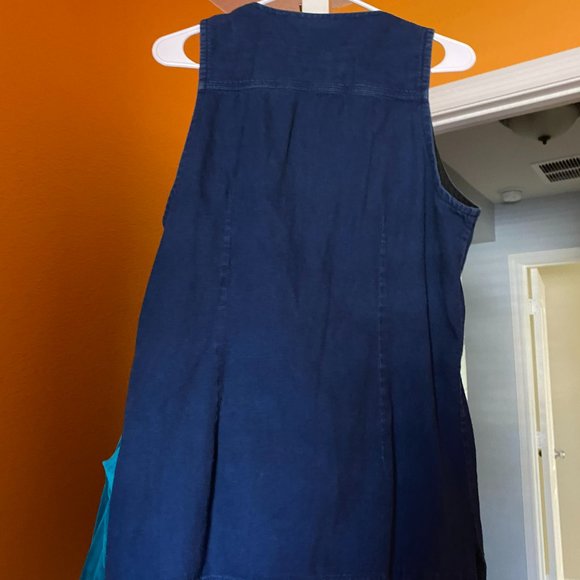 Blue unisex button down. - Picture 3 of 5